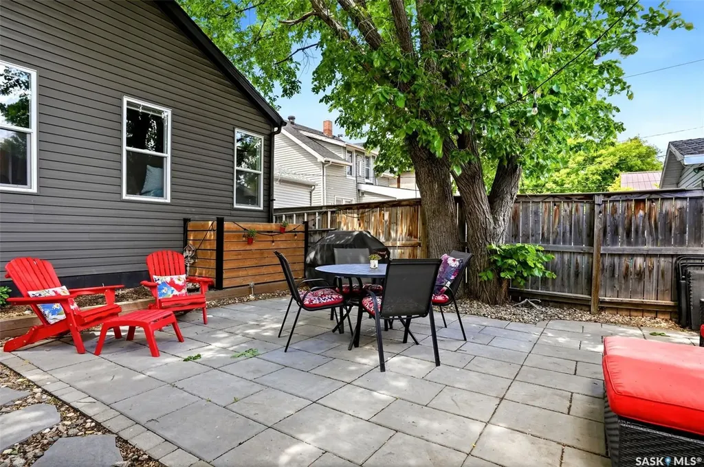 2467 Atkinson Street Regina SK S4N 3X6