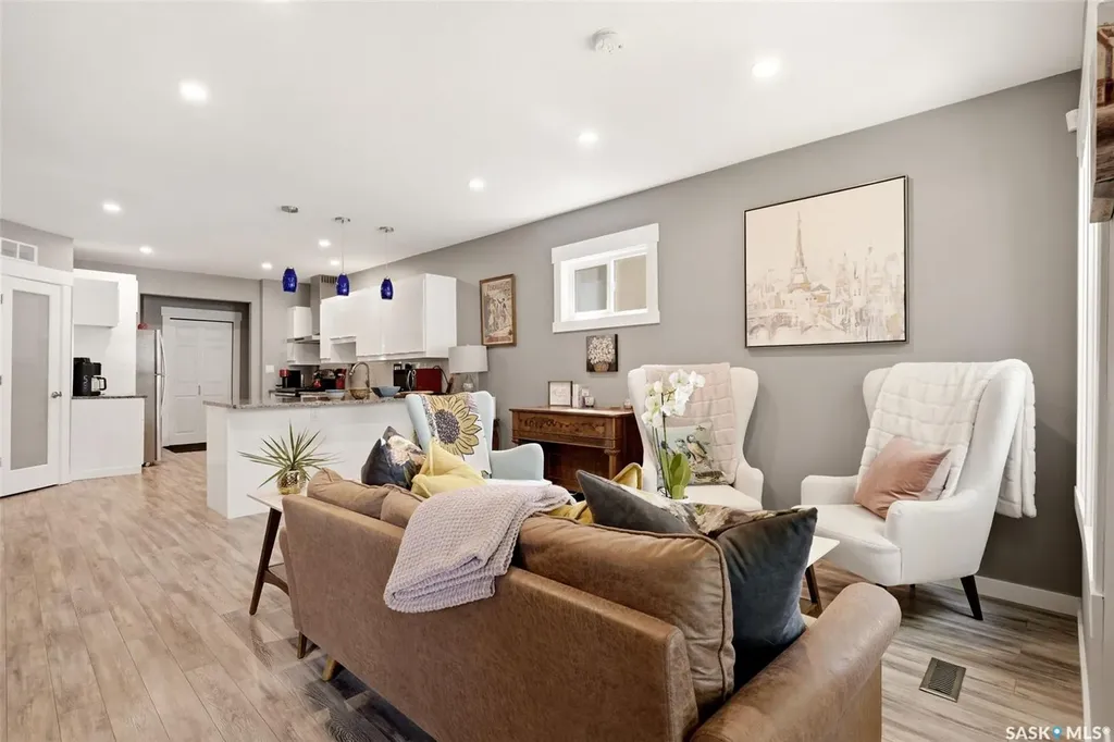 2467 Atkinson Street Regina SK S4N 3X6