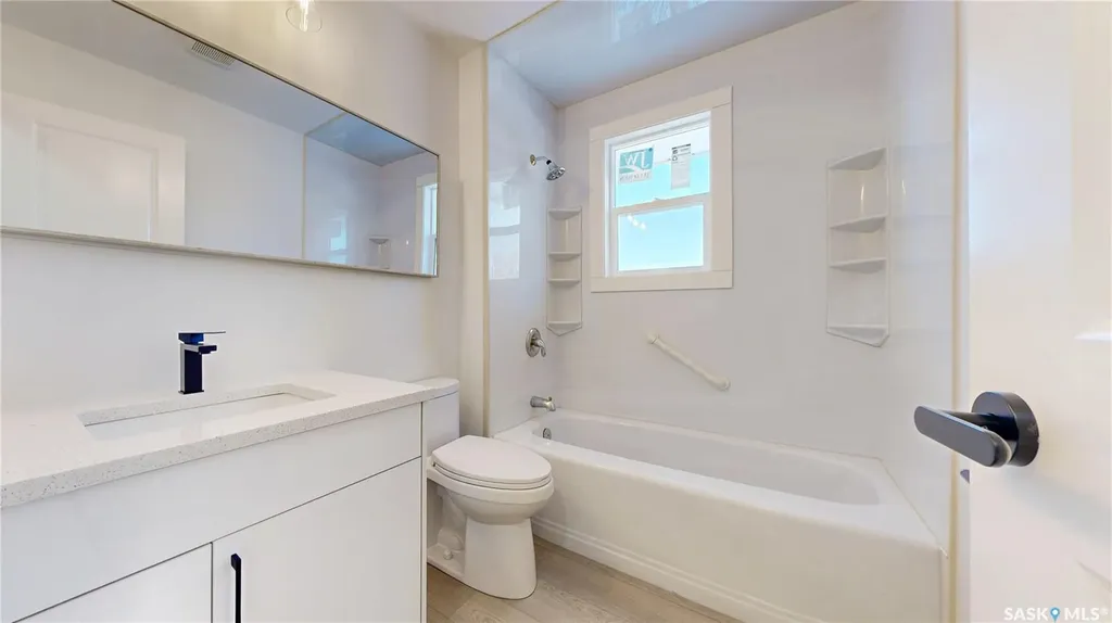 3022 Lacon Street Regina SK S4N 2A8