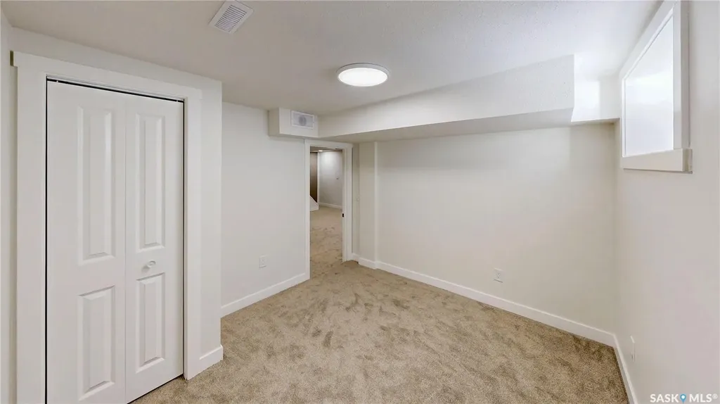 3022 Lacon Street Regina SK S4N 2A8