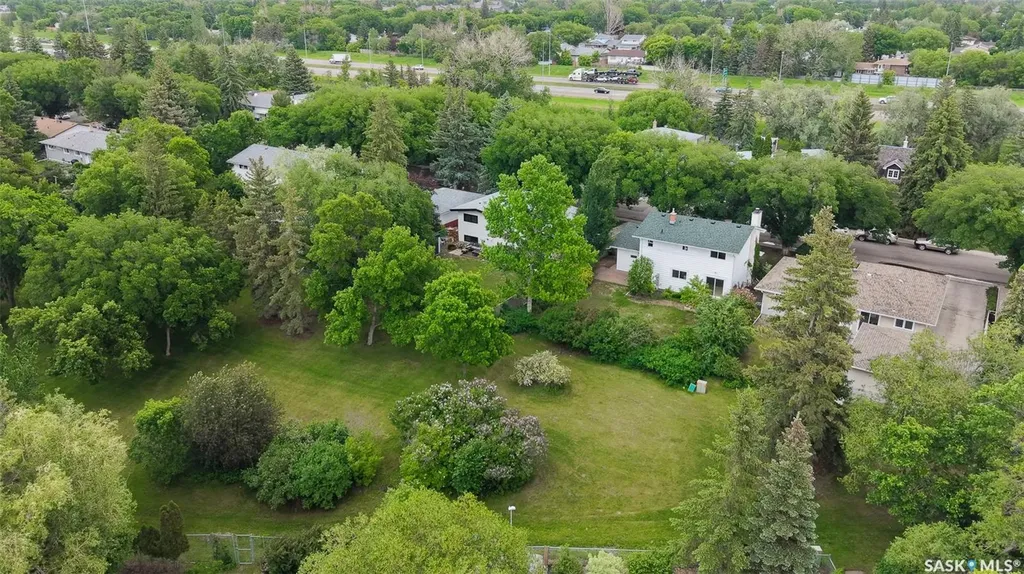 3022 Lacon Street Regina SK S4N 2A8