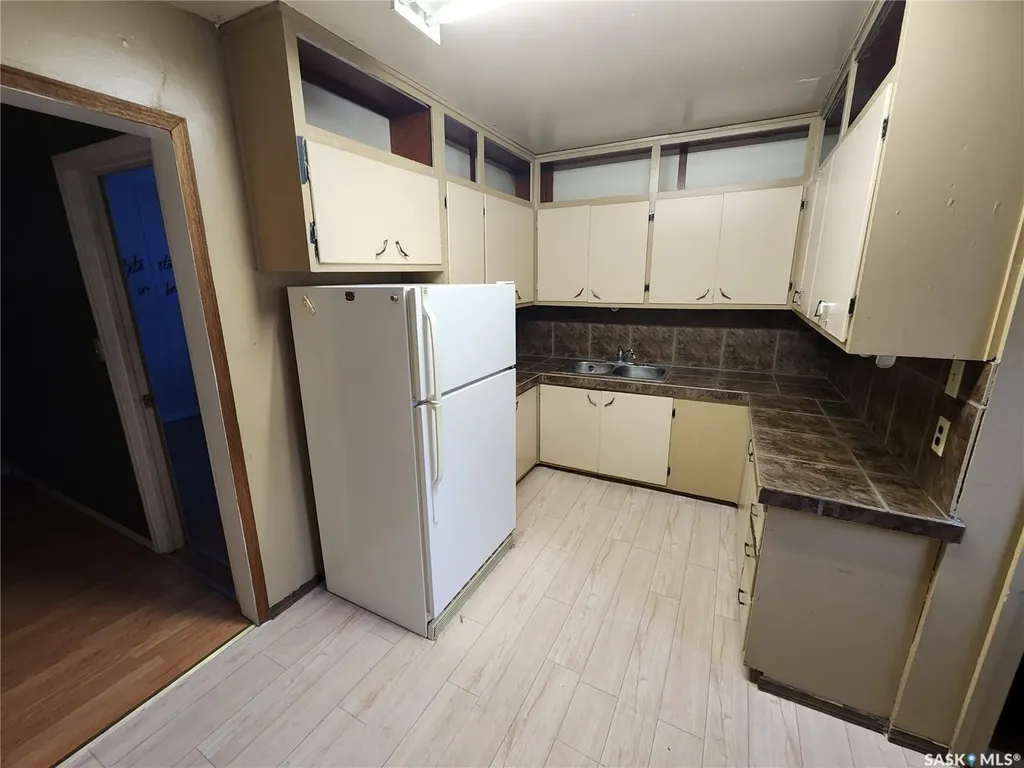 508 1st Avenue E Lampman SK S0C 1N0