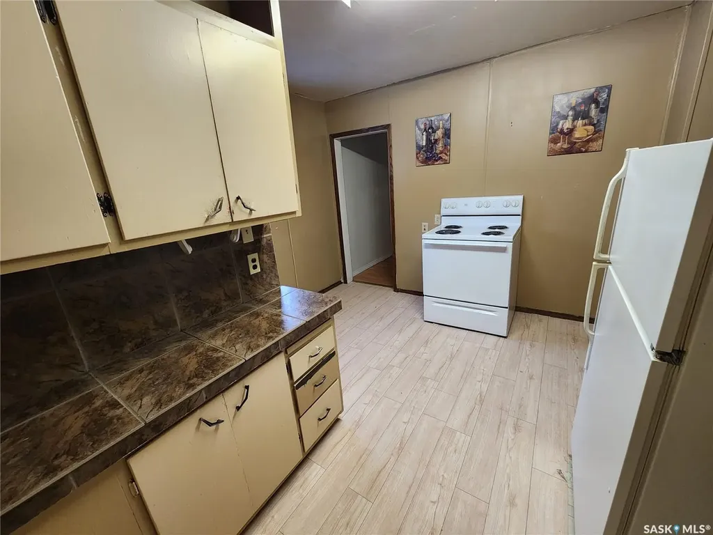 508 1st Avenue E Lampman SK S0C 1N0