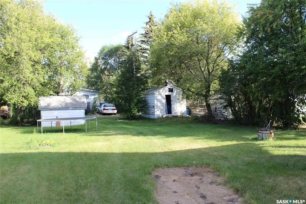 508 1st Avenue E Lampman SK S0C 1N0