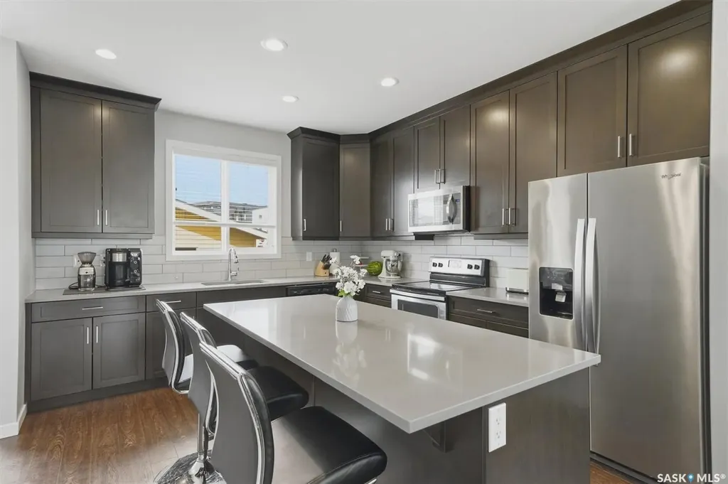 187 Newton Way Saskatoon SK S7V 0N6