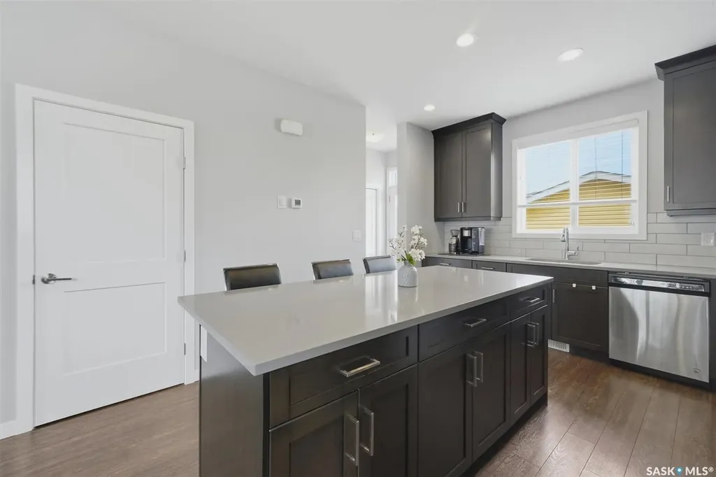 187 Newton Way Saskatoon SK S7V 0N6