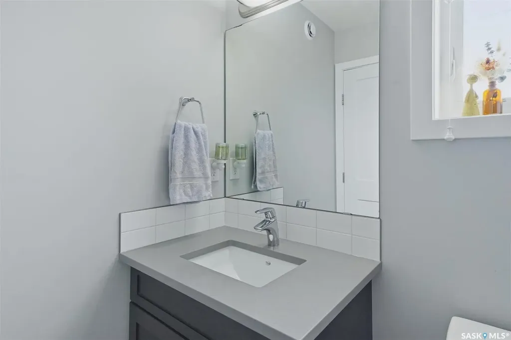 187 Newton Way Saskatoon SK S7V 0N6