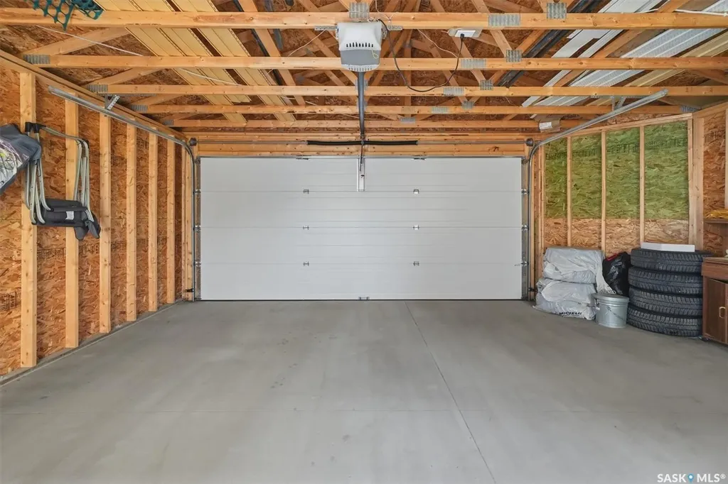 187 Newton Way Saskatoon SK S7V 0N6