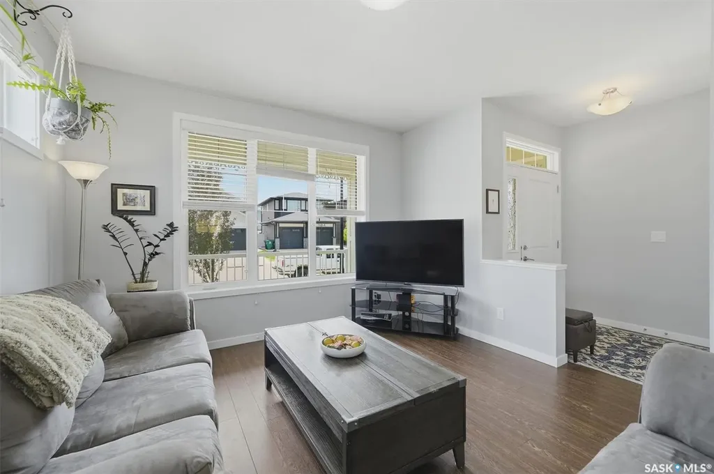 187 Newton Way Saskatoon SK S7V 0N6