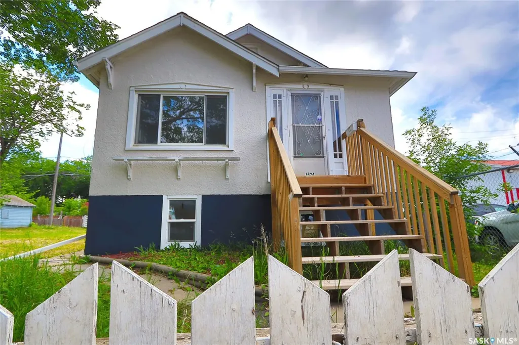 1824 Winnipeg Street Regina SK S4P 1G2