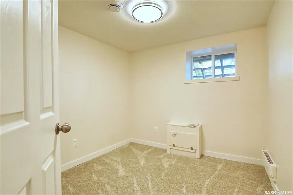 1824 Winnipeg Street Regina SK S4P 1G2