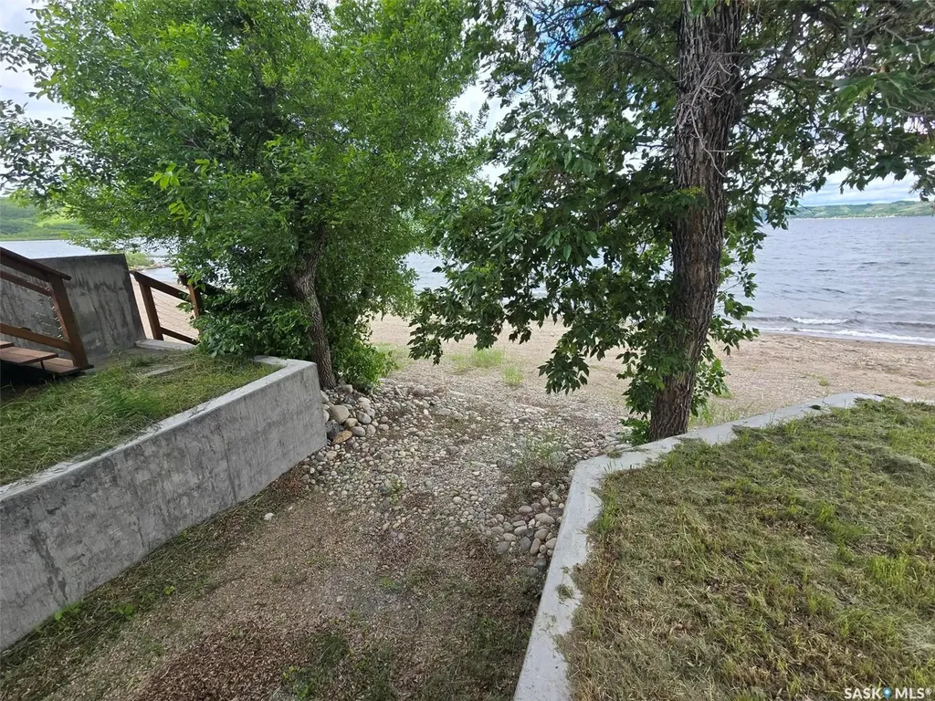 152 Criddle Avenue Crooked Lake SK S0G 2B0