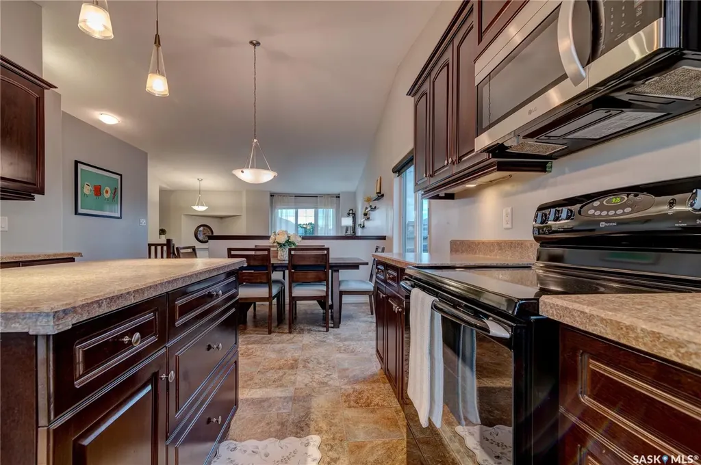 751 Bluebird Crescent Regina SK S4N 7S3