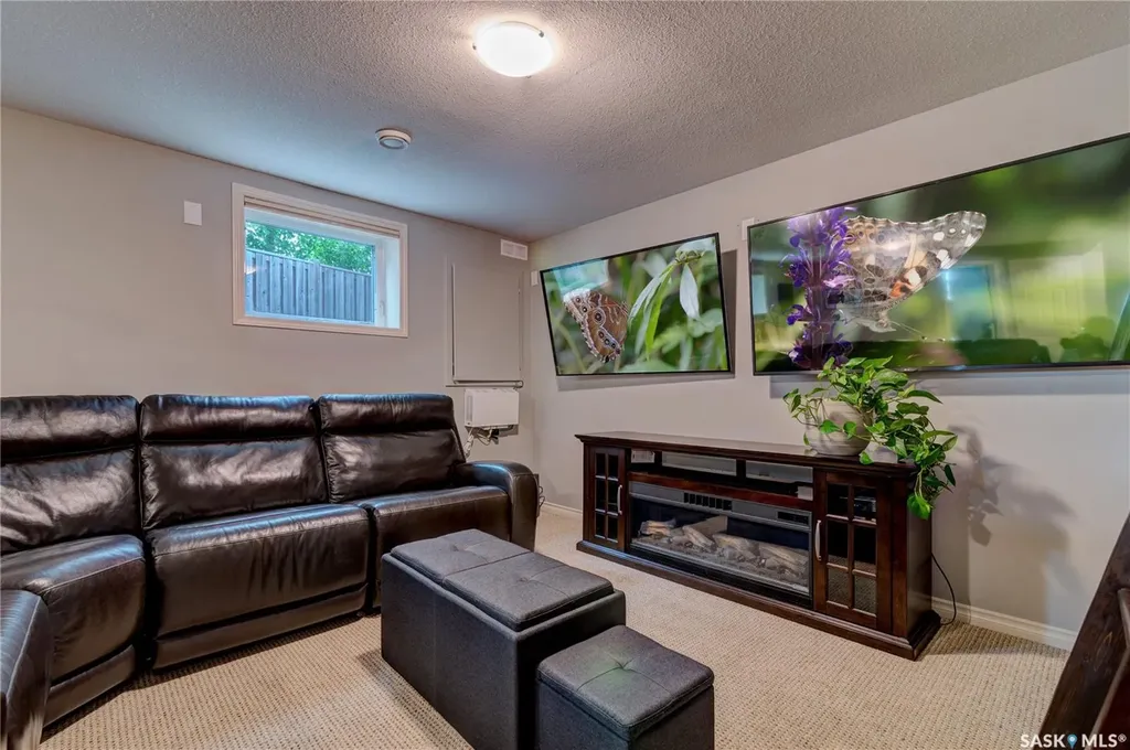751 Bluebird Crescent Regina SK S4N 7S3