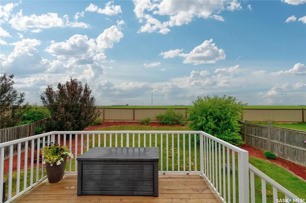 751 Bluebird Crescent Regina SK S4N 7S3