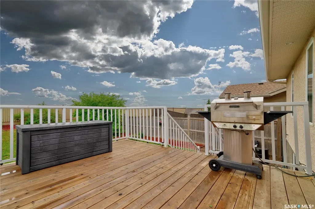 751 Bluebird Crescent Regina SK S4N 7S3