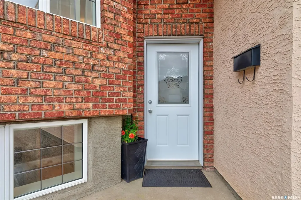751 Bluebird Crescent Regina SK S4N 7S3