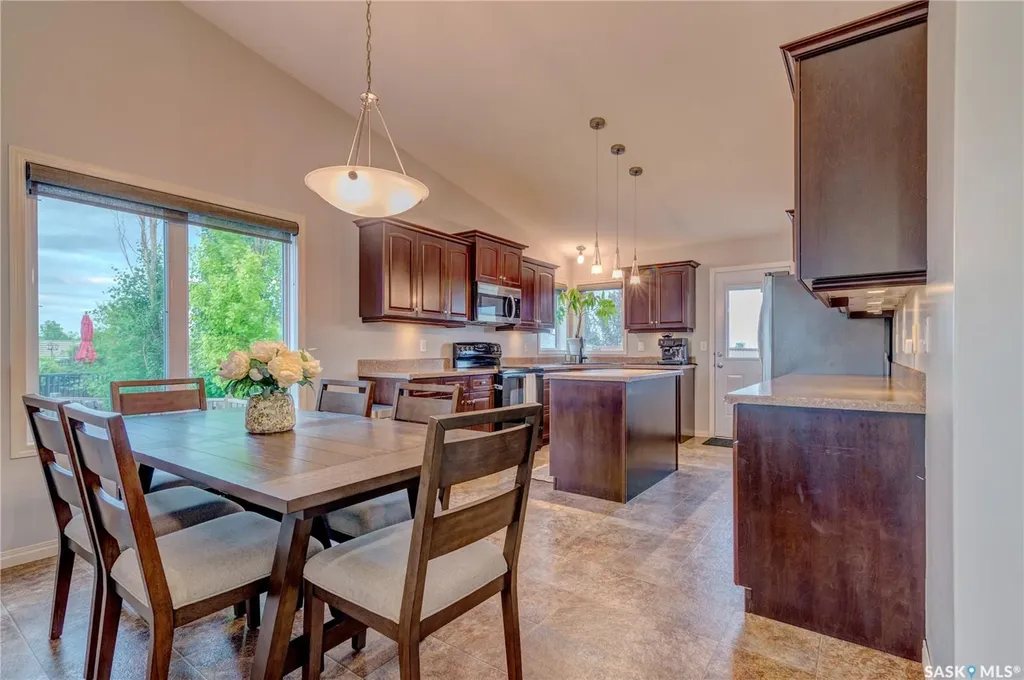 751 Bluebird Crescent Regina SK S4N 7S3