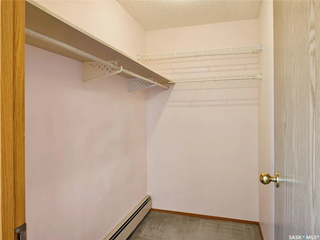 918 Argyle Avenue Saskatoon SK S7H 2W1