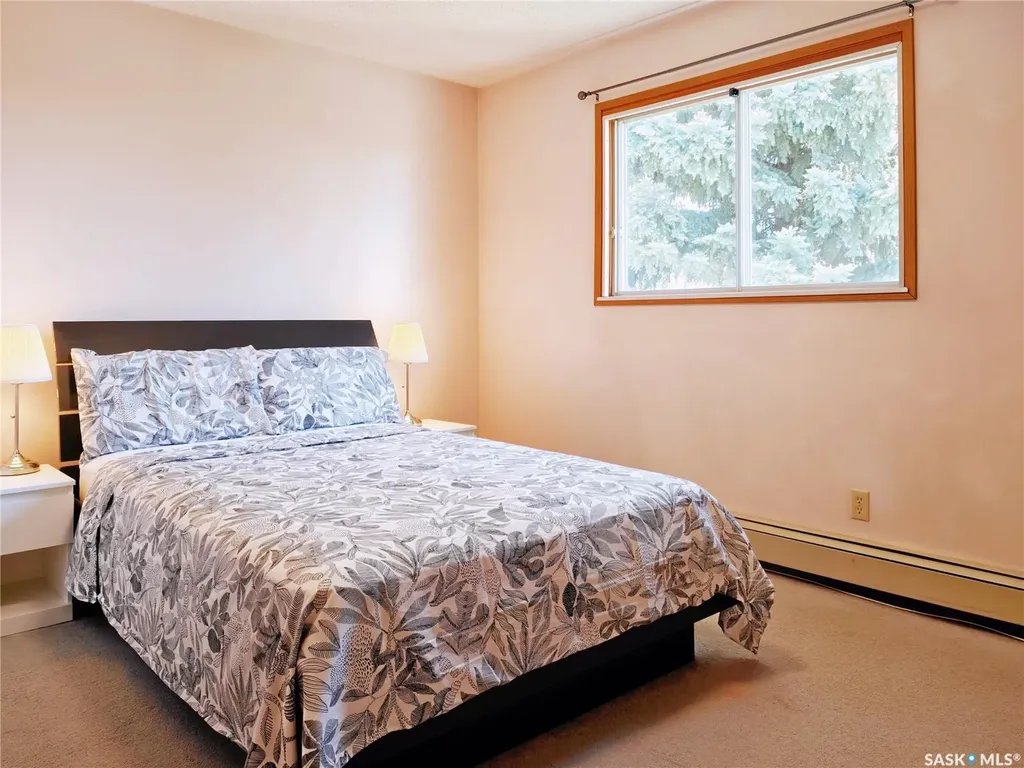 918 Argyle Avenue Saskatoon SK S7H 2W1