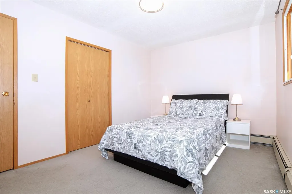 918 Argyle Avenue Saskatoon SK S7H 2W1