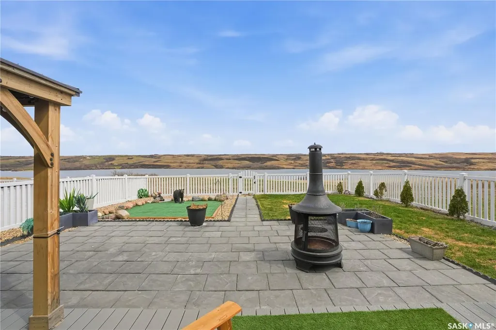125 Sunrise Drive Dundurn Rm No. 314 SK S7C 0A6