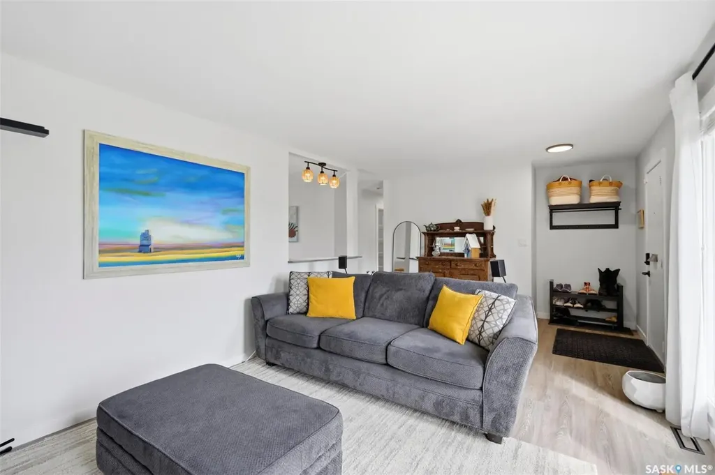 103 Appleby Drive Saskatoon SK S7M 4B4
