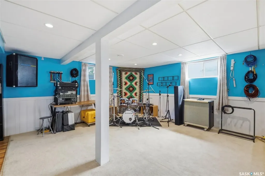 103 Appleby Drive Saskatoon SK S7M 4B4