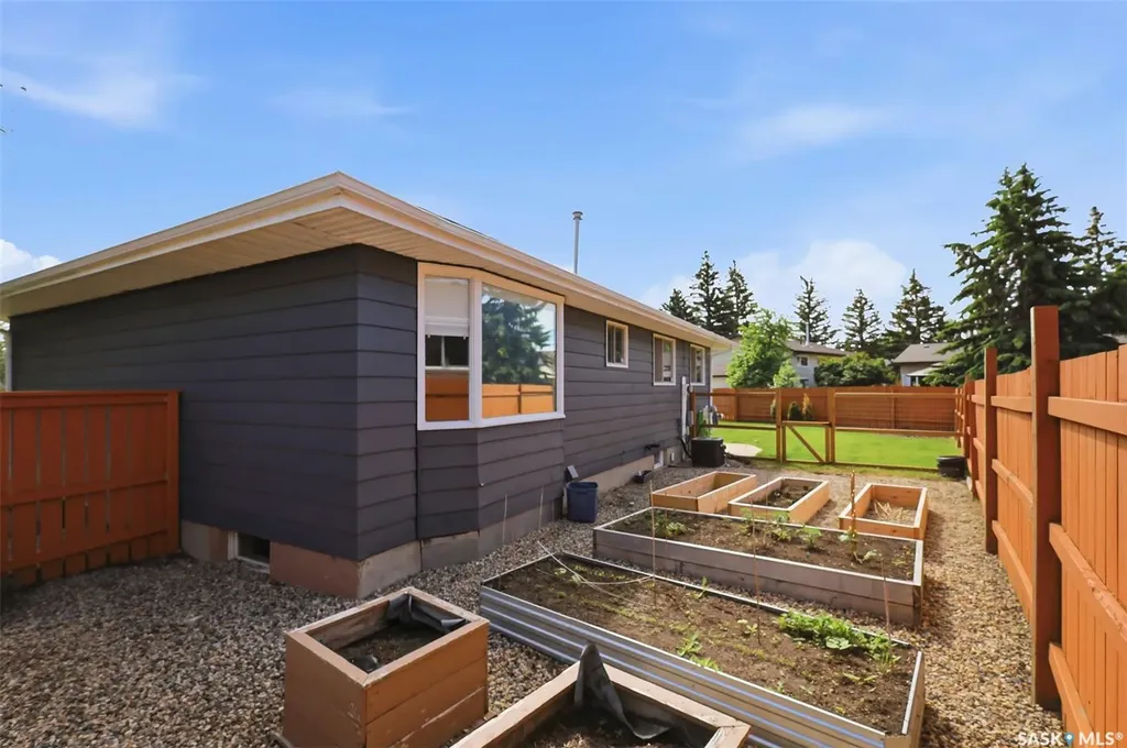 103 Appleby Drive Saskatoon SK S7M 4B4