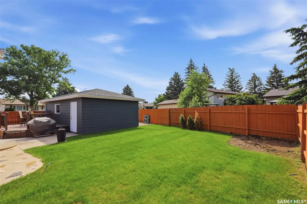 103 Appleby Drive Saskatoon SK S7M 4B4