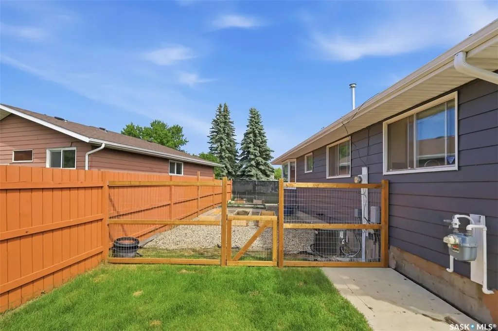 103 Appleby Drive Saskatoon SK S7M 4B4