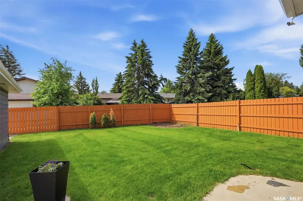 103 Appleby Drive Saskatoon SK S7M 4B4