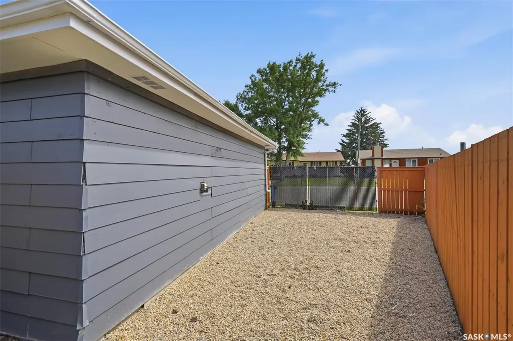 103 Appleby Drive Saskatoon SK S7M 4B4