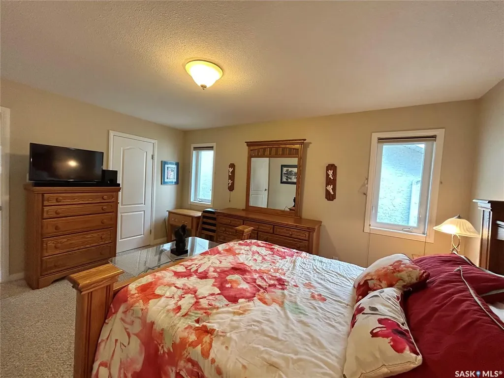 71 Longpre Crescent Prince Albert SK S6X 1C6