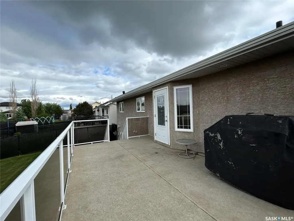 71 Longpre Crescent Prince Albert SK S6X 1C6