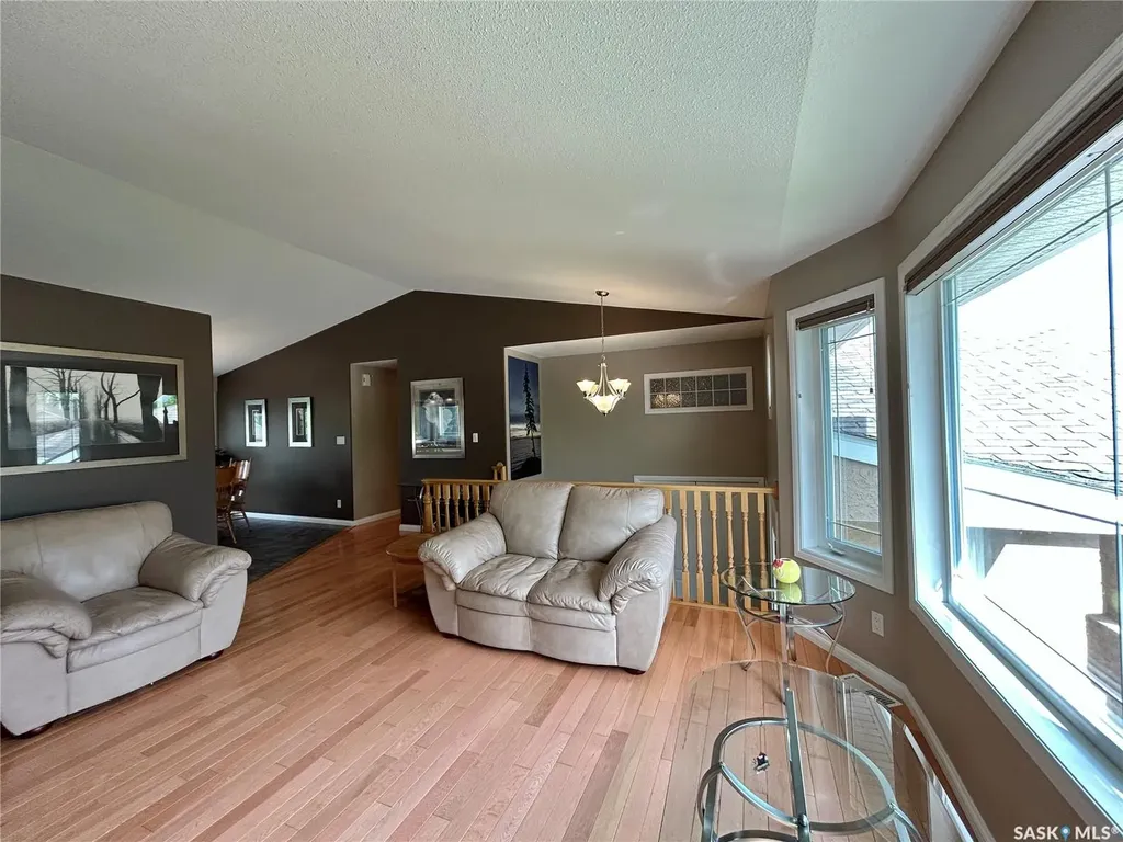 71 Longpre Crescent Prince Albert SK S6X 1C6
