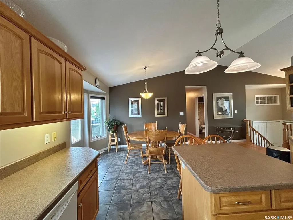 71 Longpre Crescent Prince Albert SK S6X 1C6