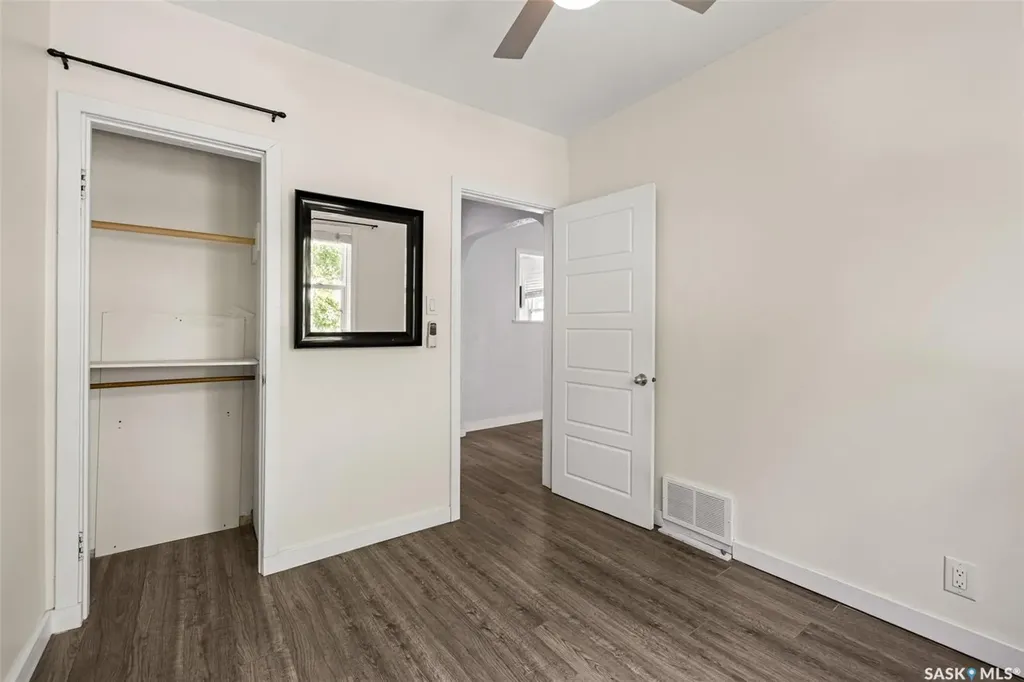 2167 Lindsay Street Regina SK S4N 3C1