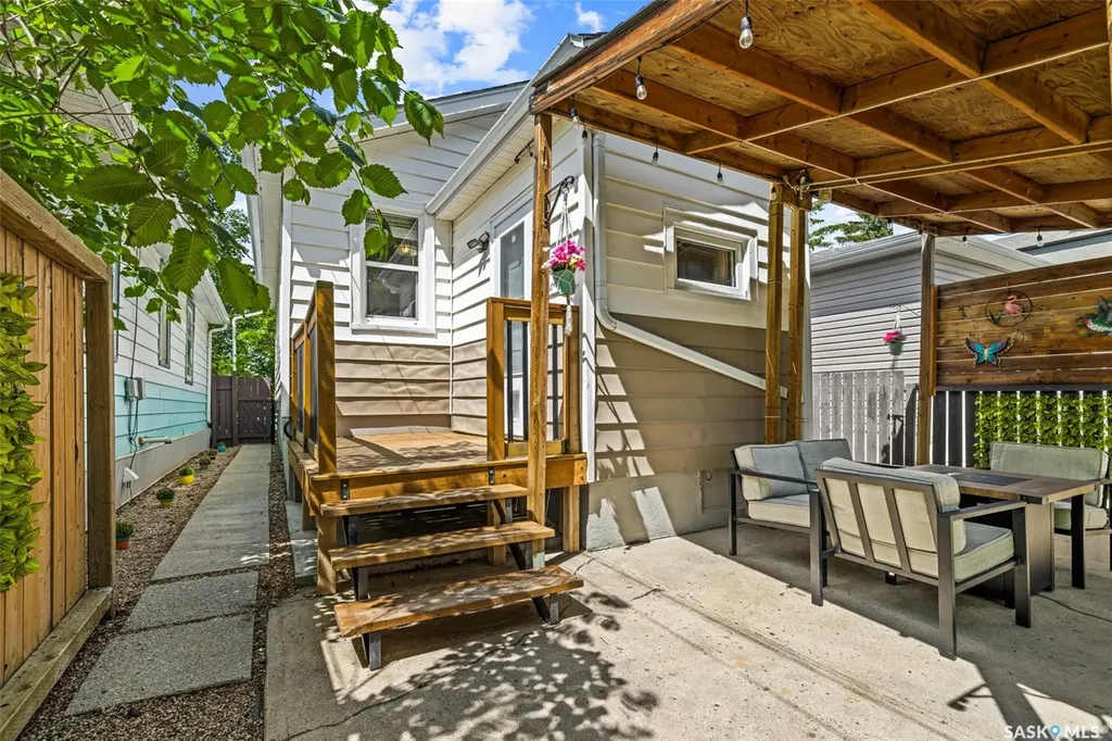 2167 Lindsay Street Regina SK S4N 3C1