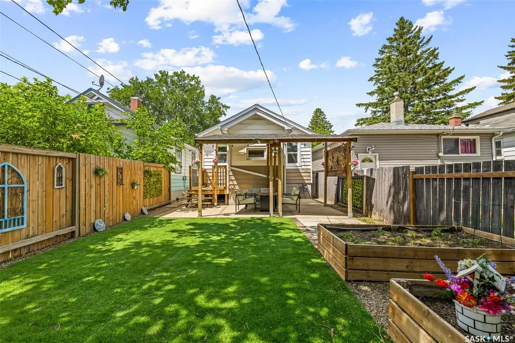 2167 Lindsay Street Regina SK S4N 3C1
