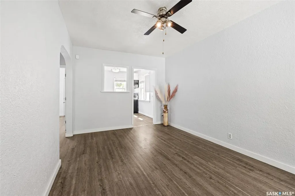 2167 Lindsay Street Regina SK S4N 3C1