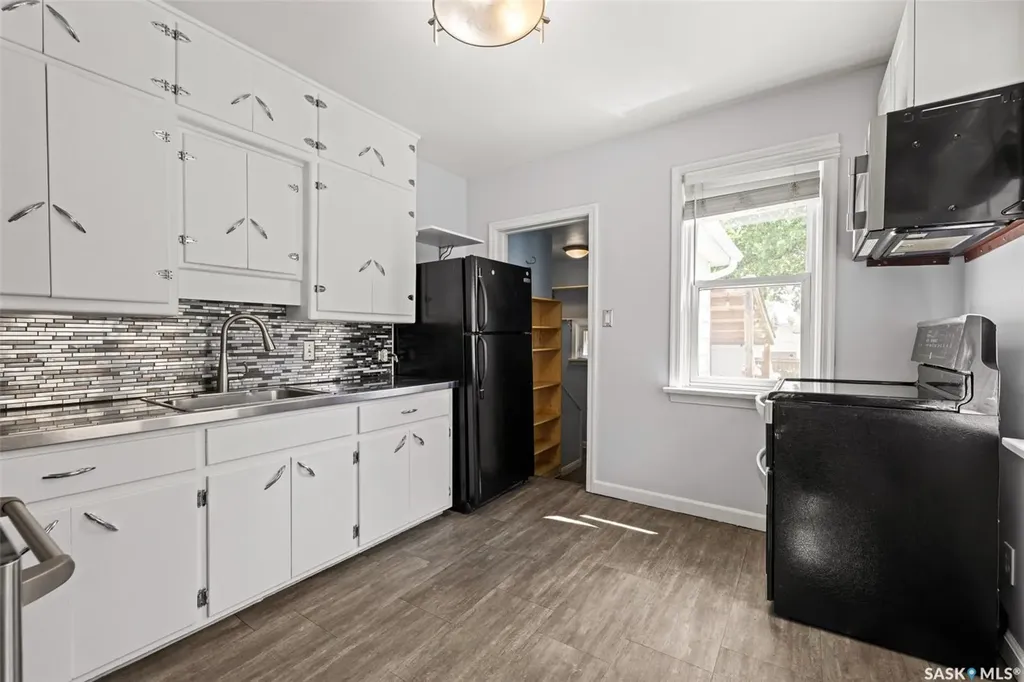 2167 Lindsay Street Regina SK S4N 3C1
