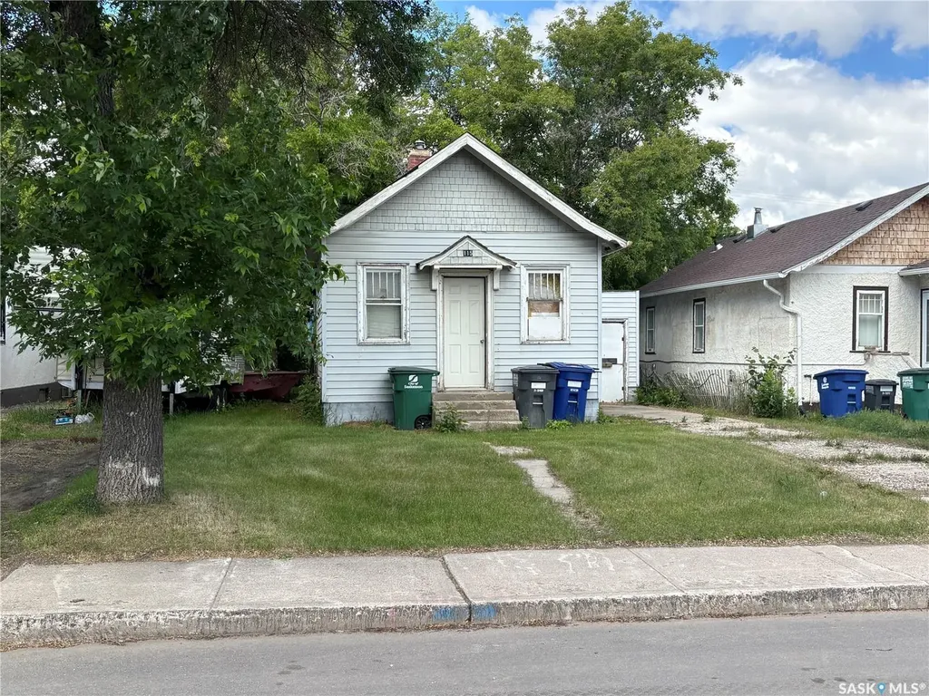 115 L Avenue S Saskatoon SK S7M 2G9