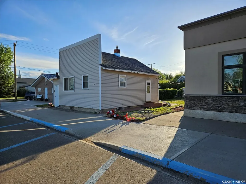205 Main Street Midale SK S0C 1S0