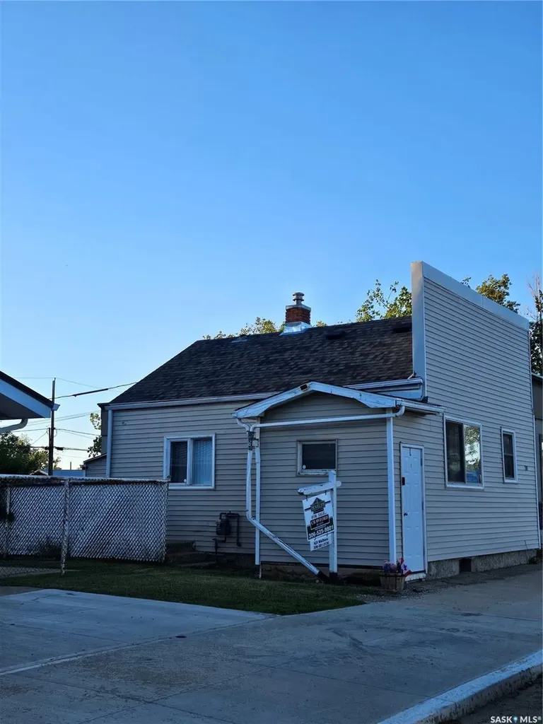 205 Main Street Midale SK S0C 1S0
