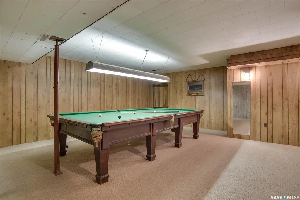 1701 Prince Of Wales Avenue Saskatoon SK S7K 3E6