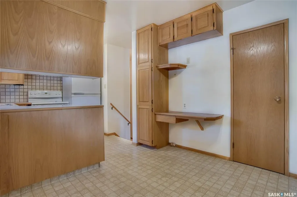 1701 Prince Of Wales Avenue Saskatoon SK S7K 3E6