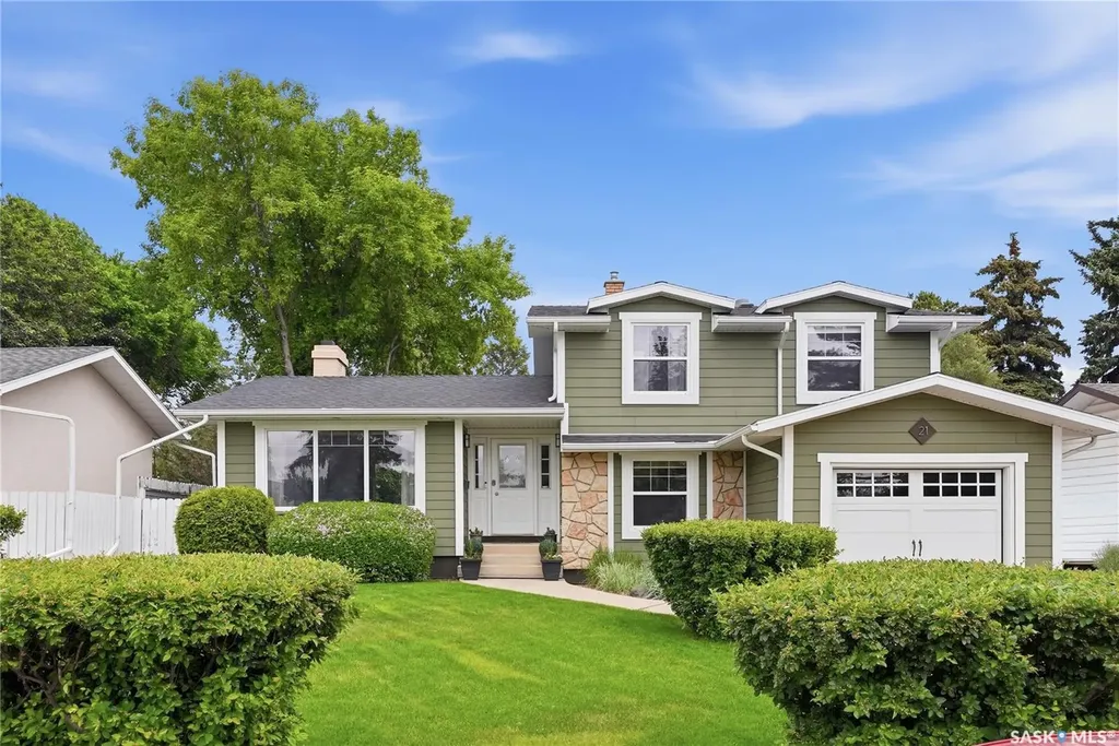 21 Neilson Crescent Saskatoon SK S7H 3N4