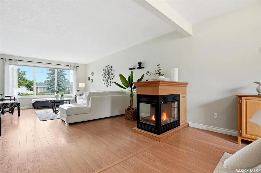 21 Neilson Crescent Saskatoon SK S7H 3N4
