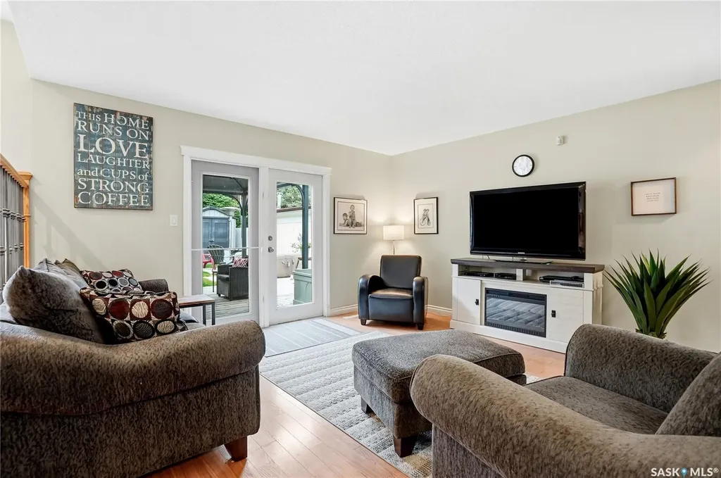 21 Neilson Crescent Saskatoon SK S7H 3N4